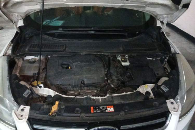 Used Ford Kuga 2015 1.5L GTDi Two-Wheel-Drive Comfort Model Engine Bay