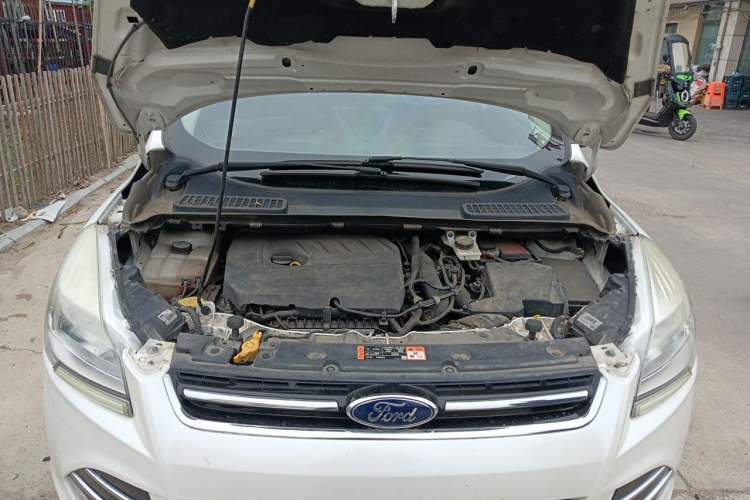 Used Ford Kuga 2015 1.5L GTDi Two-Wheel Drive Fashion Edition Engine Bay