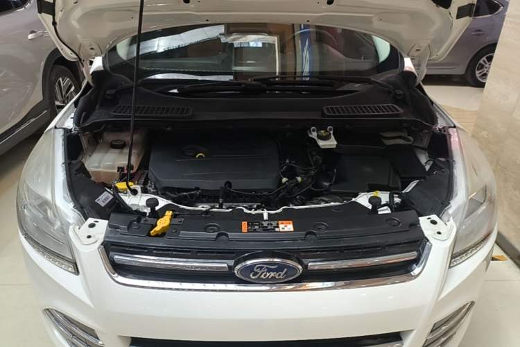 Used Ford Kuga 2015 1.5L GTDi Two-Wheel Drive Fashion Edition Engine Bay