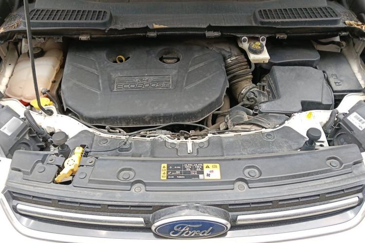 Used Ford Kuga 2015 2.0L GTDi Four-Wheel Drive Elite Model Engine Bay