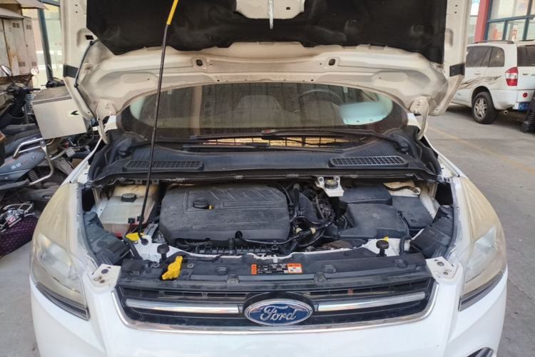 Used Ford Kuga 2015 1.5L GTDi Two-Wheel Drive Fashion Edition Engine Bay