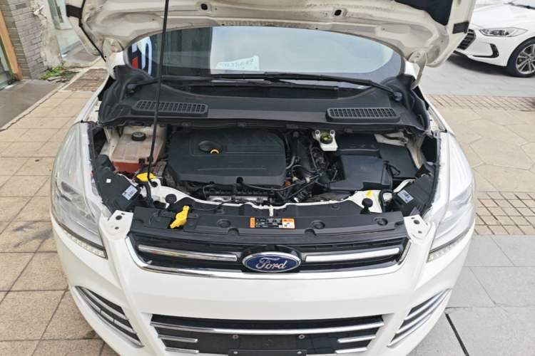 Used Ford Kuga 2015 1.5L GTDi Two-Wheel Drive Fashion Edition Engine Bay