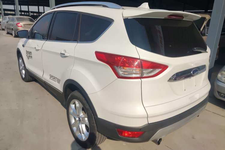 Used Ford Kuga 2015 2.0L GTDi Four-Wheel-Drive Sport Model Exterior 2