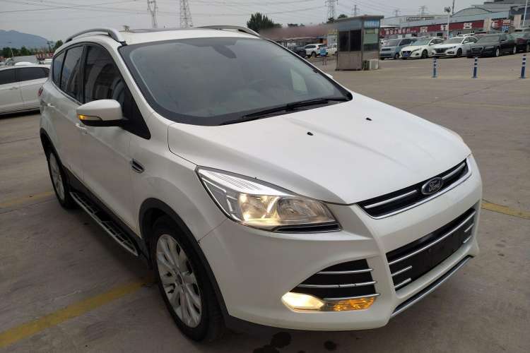Used Ford Kuga 2015 1.5L GTDi Two-Wheel Drive Fashion Edition Exterior 2