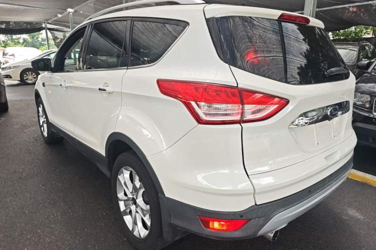 Used Ford Kuga 2015 2.0L GTDi Four-Wheel-Drive Sport Model Exterior 2