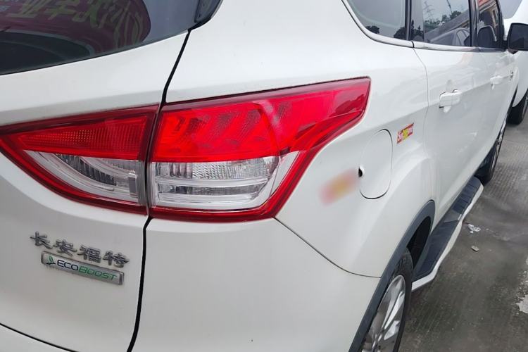 Used Ford Kuga 2015 1.5L GTDi Two-Wheel Drive Fashion Edition Exterior 3
