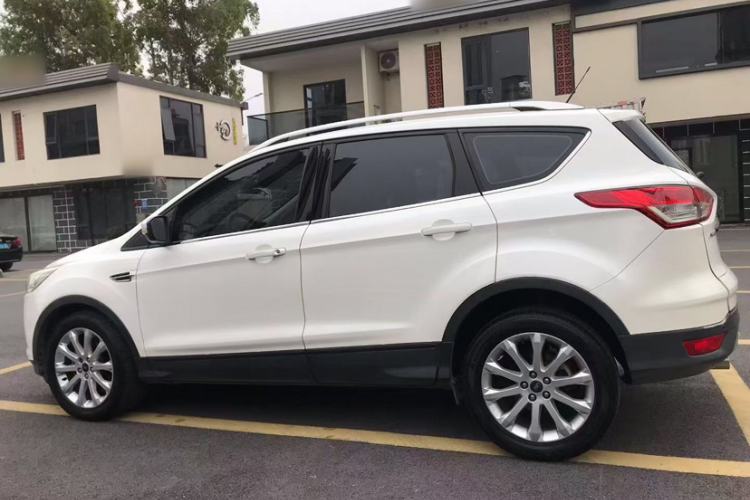 Used Ford Kuga 2015 1.5L GTDi Two-Wheel Drive Fashion Edition Exterior 3