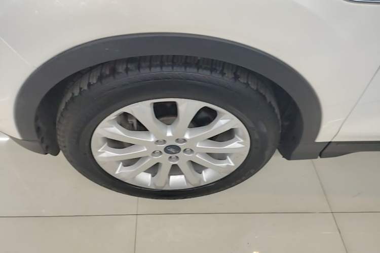 Used Ford Kuga 2015 1.5L GTDi Two-Wheel Drive Fashion Edition Exterior 4