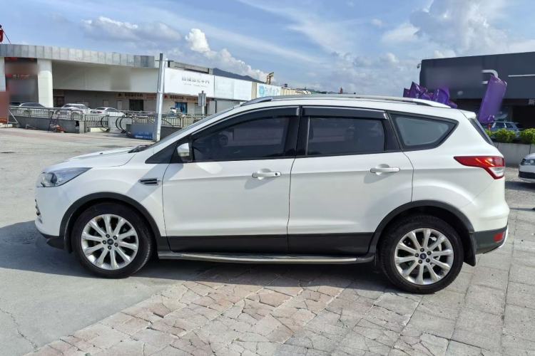 Used Ford Kuga 2015 1.5L GTDi Two-Wheel-Drive Comfort Model Exterior 4