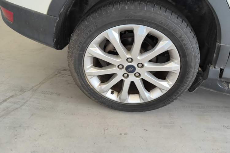 Used Ford Kuga 2015 1.5L GTDi Two-Wheel Drive Fashion Edition Exterior 5