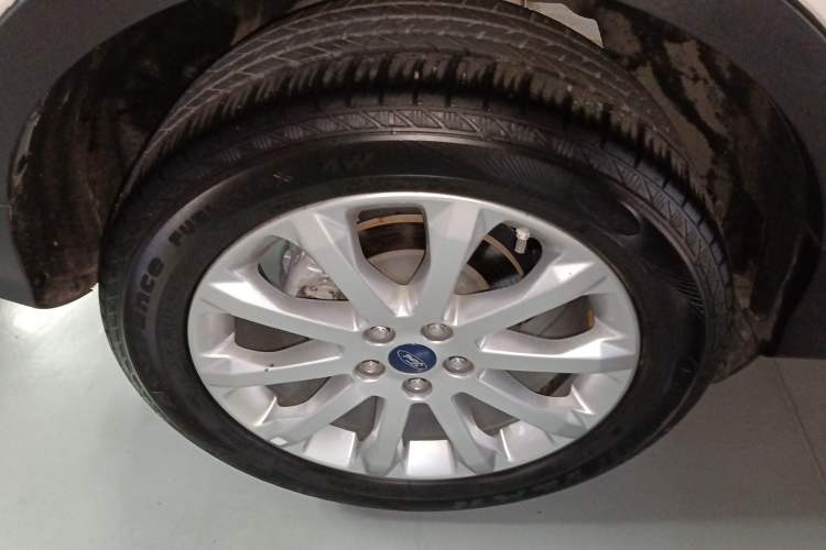 Used Ford Kuga 2015 1.5L GTDi Two-Wheel Drive Fashion Edition Exterior 5