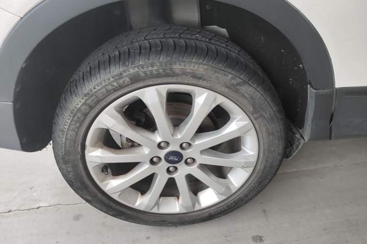 Used Ford Kuga 2015 1.5L GTDi Two-Wheel Drive Fashion Edition Exterior 5