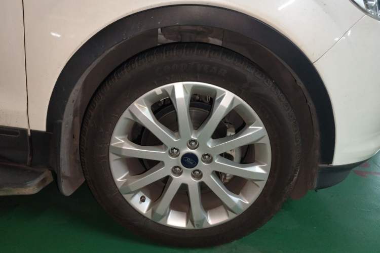 Used Ford Kuga 2015 1.5L GTDi Two-Wheel Drive Fashion Edition Exterior 7