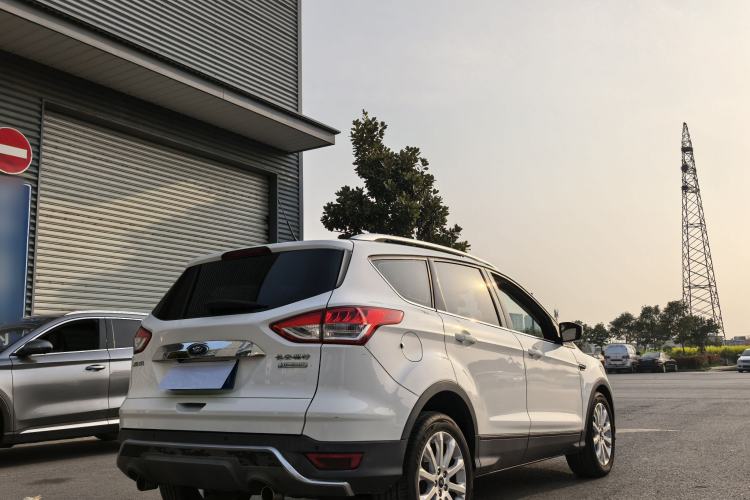 Used Ford Kuga 2015 1.5L GTDi Two-Wheel Drive Fashion Edition Exterior 8
