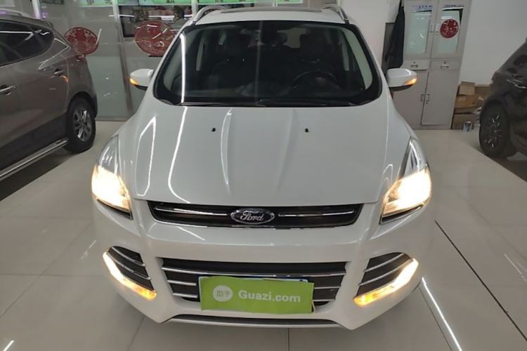 Used Ford Kuga 2015 1.5L GTDi Two-Wheel Drive Fashion Edition Front