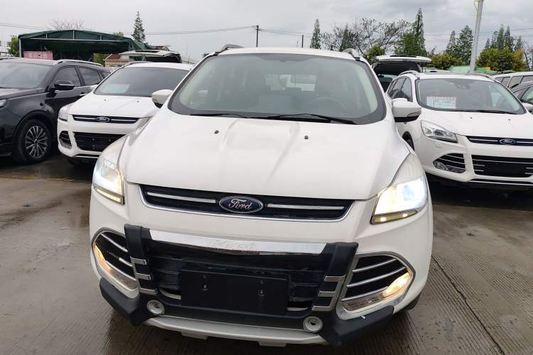 Used Ford Kuga 2015 1.5L GTDi Two-Wheel-Drive Comfort Model Front
