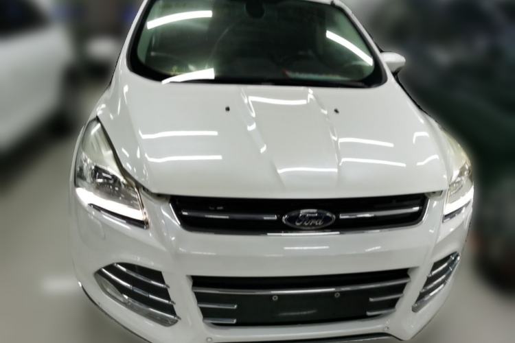 Used Ford Kuga 2015 2.0L GTDi Four-Wheel-Drive Sport Model Front