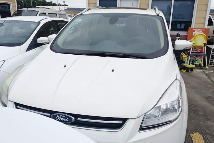 Used Ford Kuga 2015 1.5L GTDi Two-Wheel Drive Fashion Edition Front