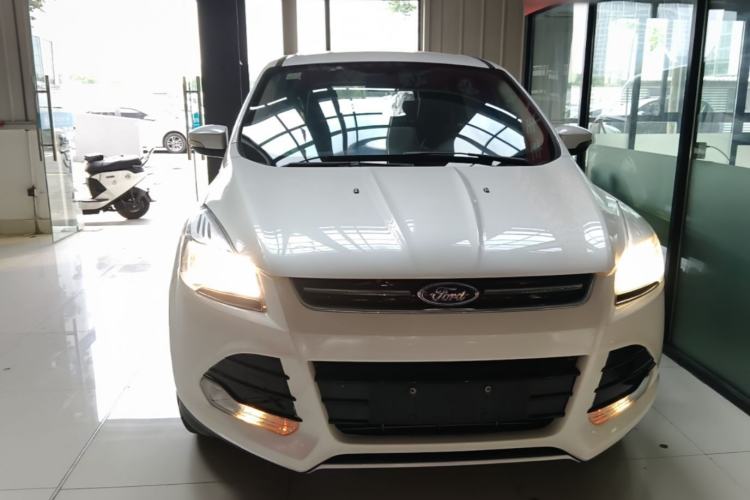 Used Ford Kuga 2015 1.5L GTDi Two-Wheel-Drive Comfort Model Front