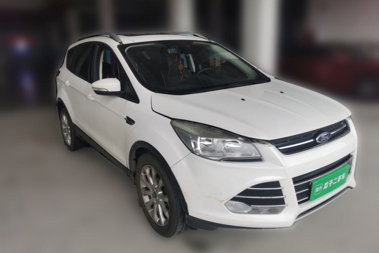 Used Ford Kuga 2015 1.5L GTDi Two-Wheel Drive Fashion Edition Front Right 45 Deg