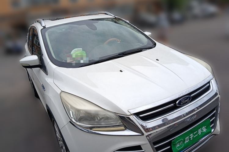 Used Ford Kuga 2015 1.5L GTDi Two-Wheel Drive Fashion Edition Front Right 45 Deg