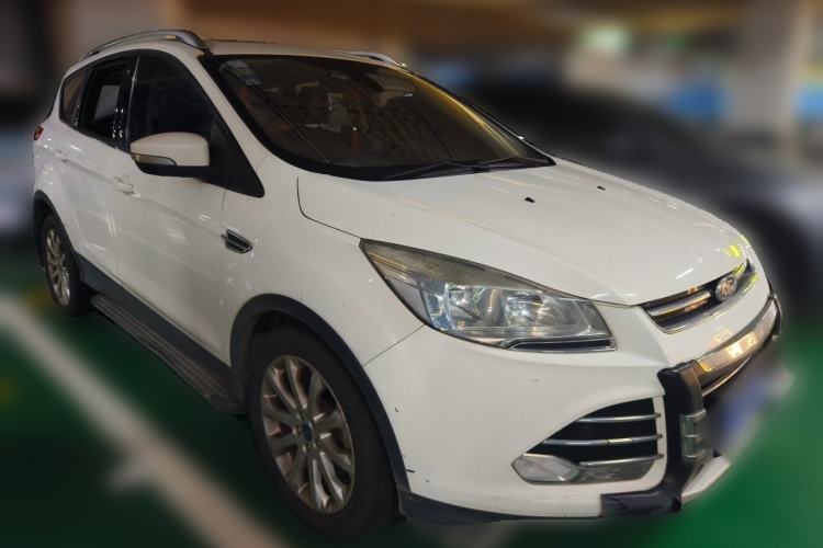 Used Ford Kuga 2015 1.5L GTDi Two-Wheel Drive Fashion Edition Front Right 45 Deg