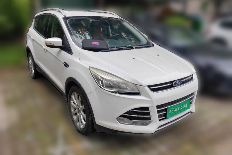 Used Ford Kuga 2015 1.5L GTDi Two-Wheel Drive Fashion Edition Front Right 45 Deg