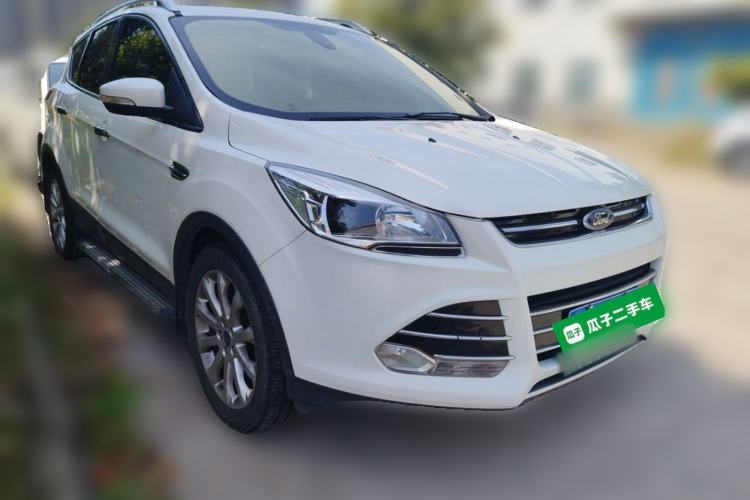 Used Ford Kuga 2015 1.5L GTDi Two-Wheel Drive Fashion Edition Front Right 45 Deg