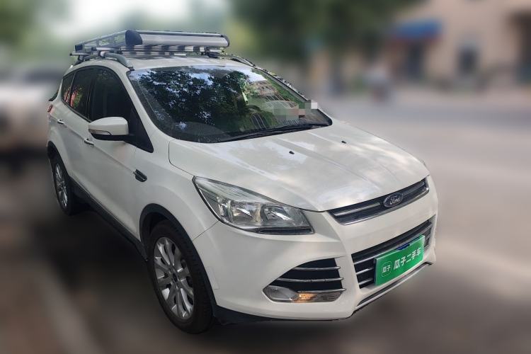 Used Ford Kuga 2015 2.0L GTDi Four-Wheel Drive Elite Model Front Right 45 Deg