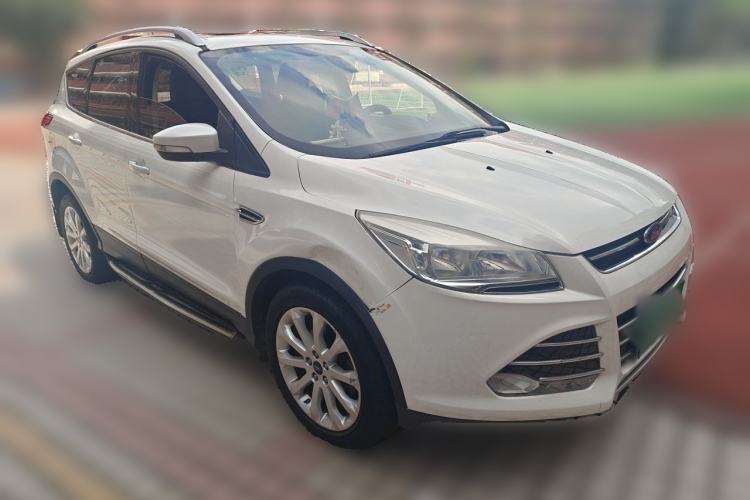 Used Ford Kuga 2015 1.5L GTDi Two-Wheel Drive Fashion Edition Front Right 45 Deg