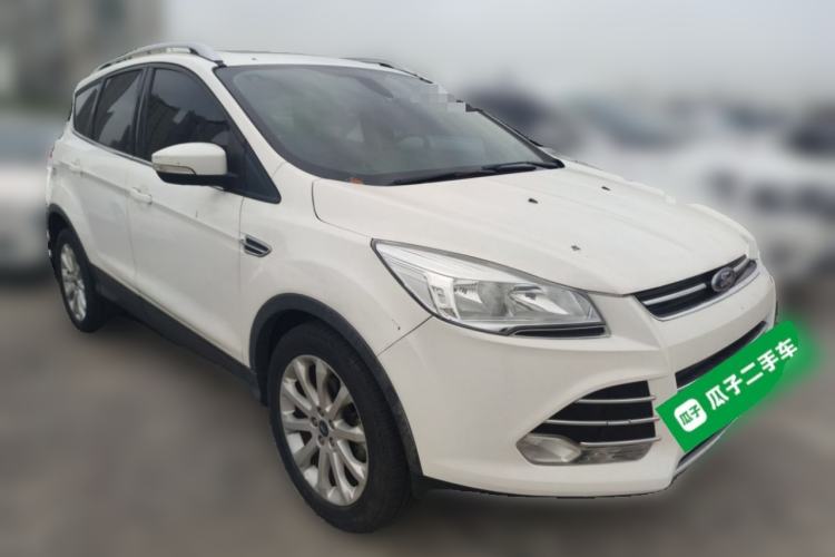 Used Ford Kuga 2015 1.5L GTDi Two-Wheel Drive Fashion Edition Front Right 45 Deg