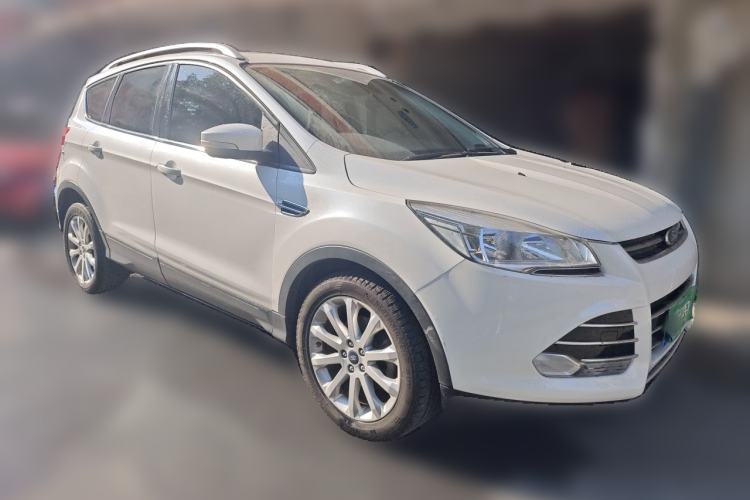 Used Ford Kuga 2015 1.5L GTDi Two-Wheel Drive Fashion Edition Front Right 45 Deg