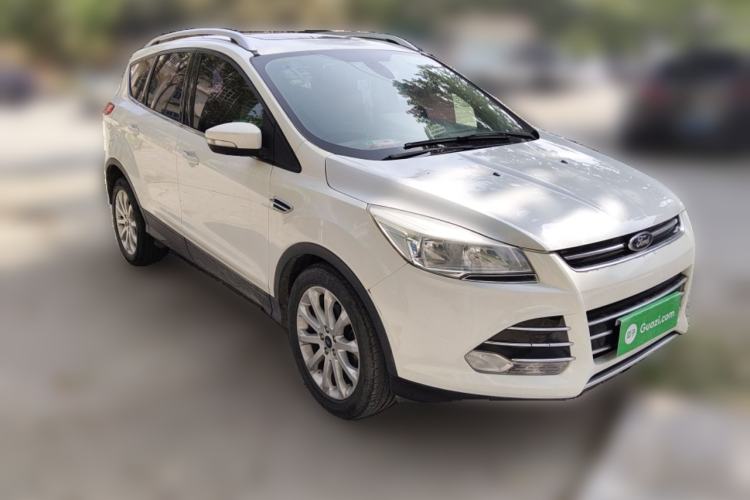 Used Ford Kuga 2015 1.5L GTDi Two-Wheel Drive Fashion Edition Front Right 45 Deg