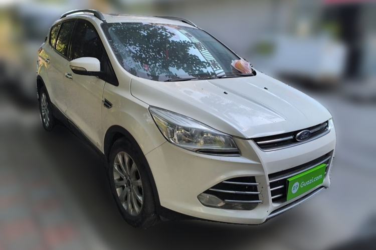 Used Ford Kuga 2015 2.0L GTDi Four-Wheel Drive Elite Model Front Right 45 Deg