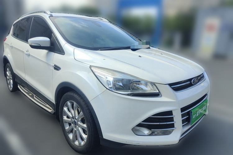 Used Ford Kuga 2015 1.5L GTDi Two-Wheel Drive Fashion Edition Front Right 45 Deg