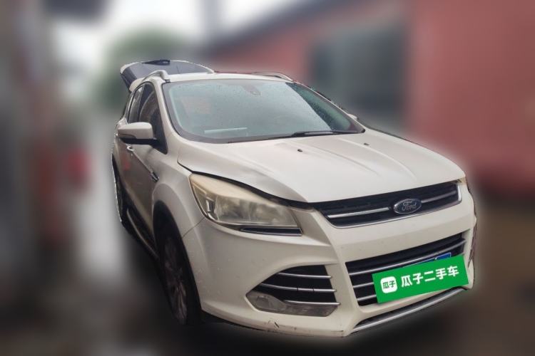 Used Ford Kuga 2015 2.0L GTDi Four-Wheel Drive Elite Model Front Right 45 Deg