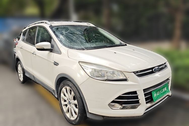 Used Ford Kuga 2015 2.0L GTDi Four-Wheel Drive Elite Model Front Right 45 Deg