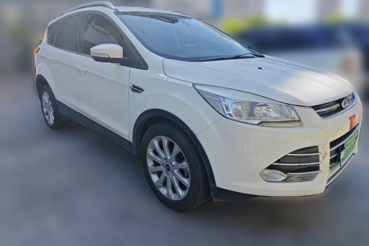 Used Ford Kuga 2015 1.5L GTDi Two-Wheel Drive Fashion Edition Front Right 45 Deg