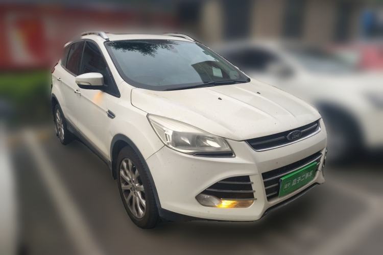 Used Ford Kuga 2015 2.0L GTDi Four-Wheel Drive Elite Model Front Right 45 Deg
