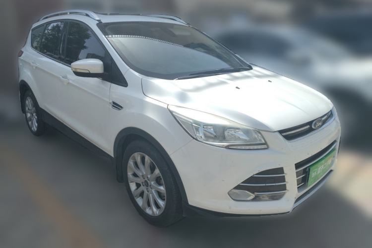 Used Ford Kuga 2015 1.5L GTDi Two-Wheel Drive Fashion Edition Front Right 45 Deg