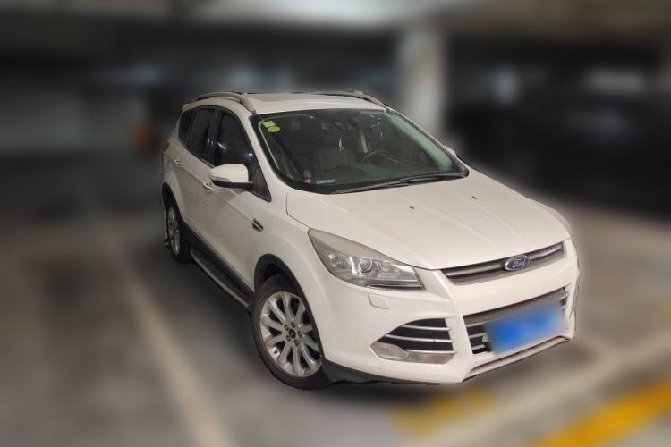 Used Ford Kuga 2015 2.0L GTDi Four-Wheel Drive Prestige Model Front Right 45 Deg