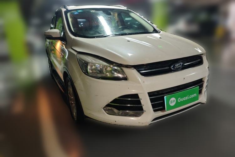 Used Ford Kuga 2015 1.5L GTDi Two-Wheel Drive Fashion Edition Front Right 45 Deg