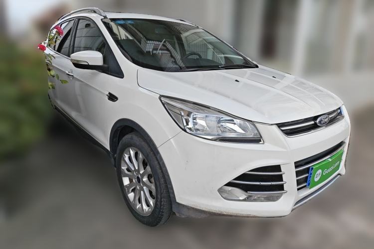 Used Ford Kuga 2015 2.0L GTDi Four-Wheel Drive Elite Model Front Right 45 Deg