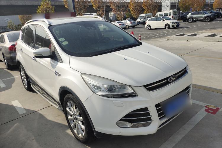 Used Ford Kuga 2015 2.0L GTDi Four-Wheel Drive Prestige Model Front Right 45 Deg