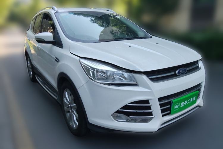Used Ford Kuga 2015 1.5L GTDi Two-Wheel Drive Fashion Edition Front Right 45 Deg