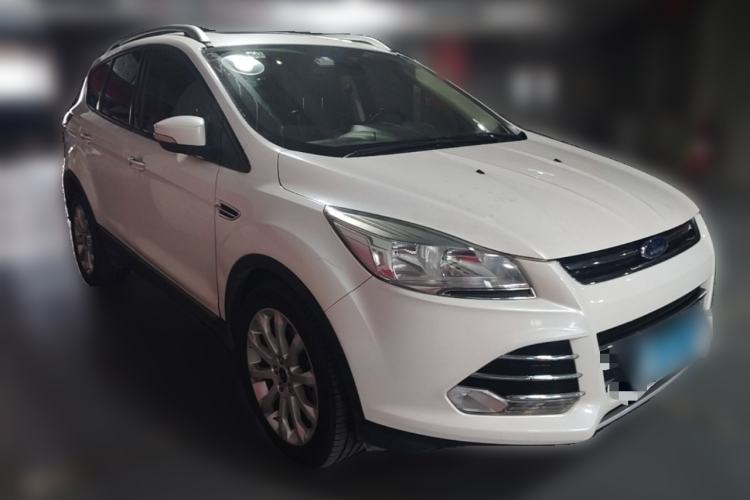 Used Ford Kuga 2015 2.0L GTDi Four-Wheel Drive Elite Model Front Right 45 Deg