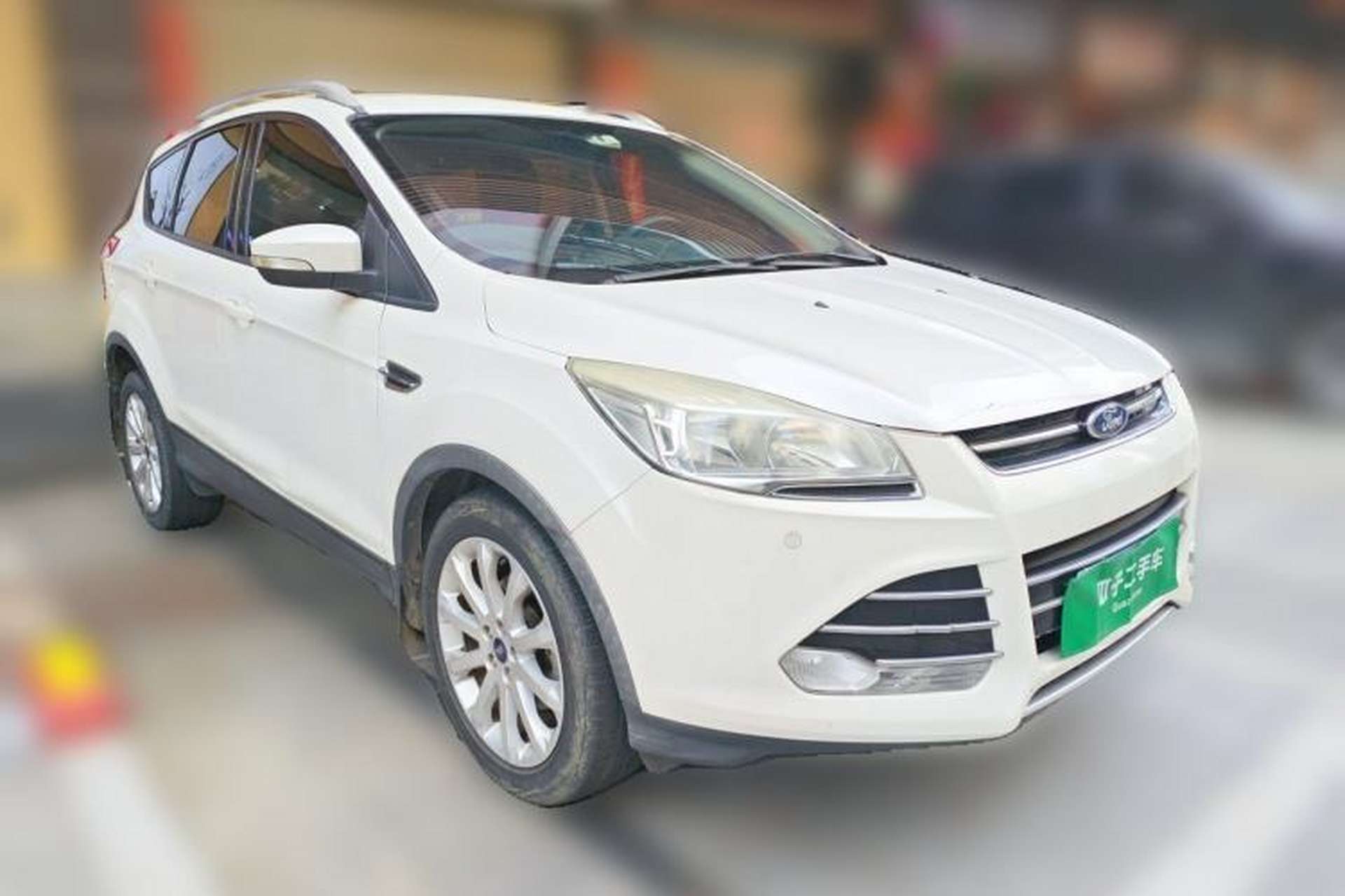 Used Ford Kuga 2015 1.5L GTDi Two-Wheel-Drive Comfort Model Front Right 45 Deg