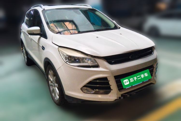 Used Ford Kuga 2015 1.5L GTDi Two-Wheel Drive Fashion Edition Front Right 45 Deg