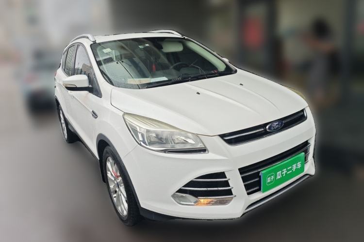 Used Ford Kuga 2015 1.5L GTDi Two-Wheel Drive Fashion Edition Front Right 45 Deg