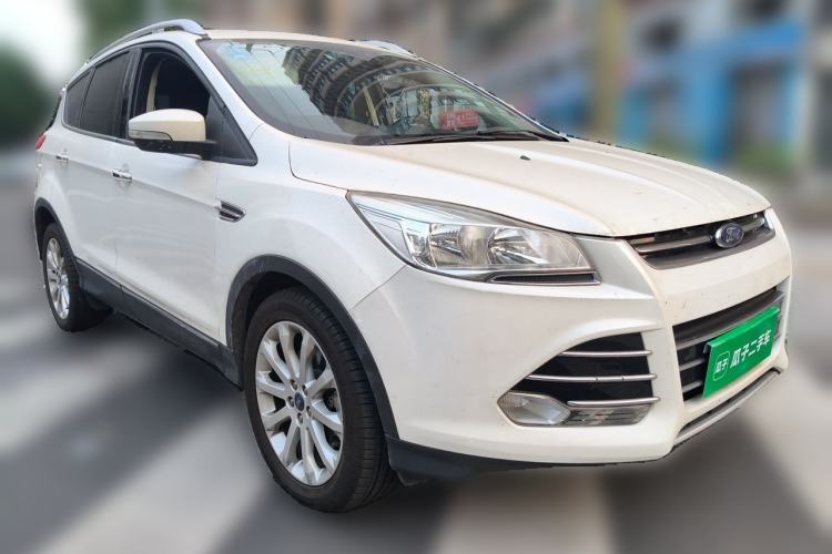 Used Ford Kuga 2015 2.0L GTDi Four-Wheel Drive Elite Model Front Right 45 Deg